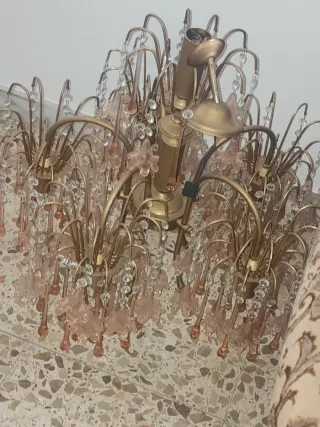 Lámpara araña cristal rosa y dorado