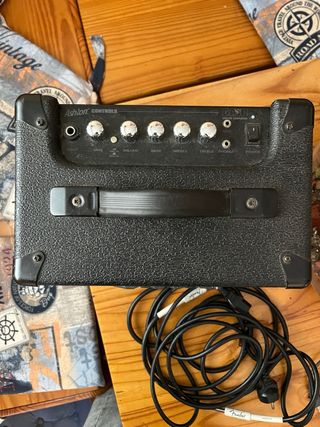 Amplificador Ashton Negro