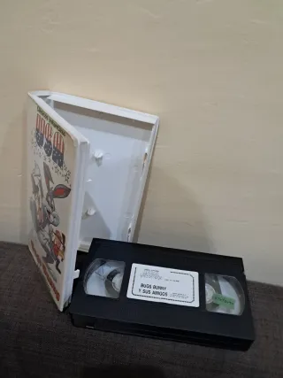 VHS Bugs Bunny y sus amigos