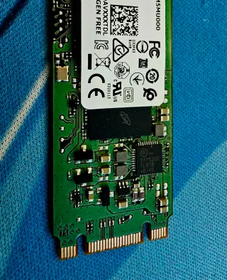 Disco duro SSD M.2 Micron 256GB SATA