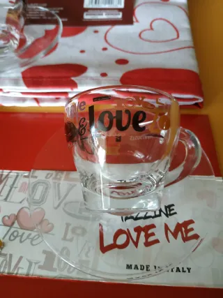 Tovaglia San Valentino + 2 Tazzine Brandani