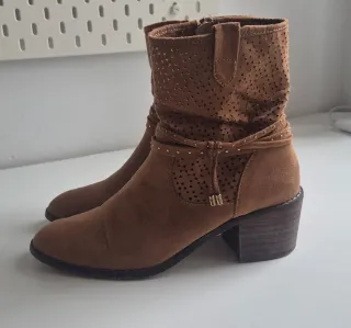 Botas Sfera estilo boho talla 38