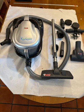 SI TIENES PERRO Aspirador Polti con filtro de agua