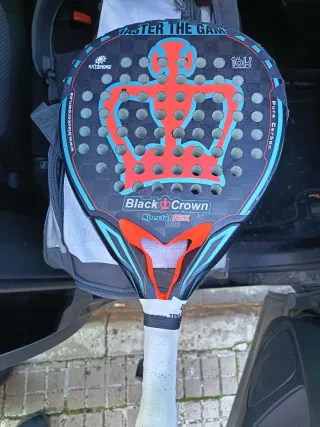 Pala de pádel Black Crown Special 16K