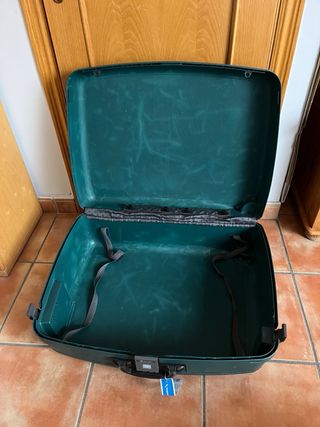 Maletas Delsey 2 Ruedas (Grande y Mediana)