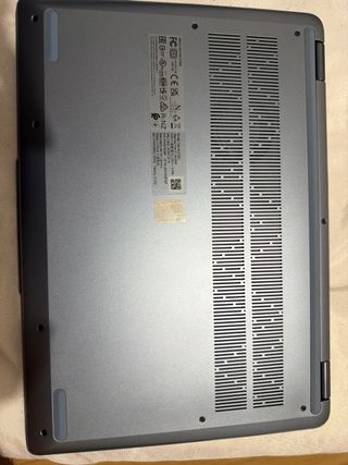 Lenovo IdeaPad Flex 5 14ABR8 Convertible 2 en 1