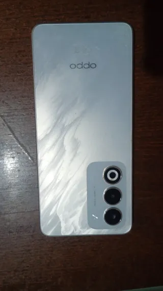 Móvil OPPO A5 5G 128GB Plata tiene muy poco uso