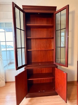 Vitrina madera y cristal