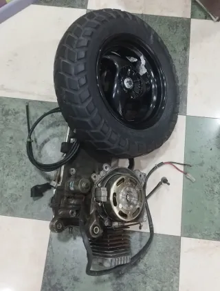 Motor Typhoon 100CC