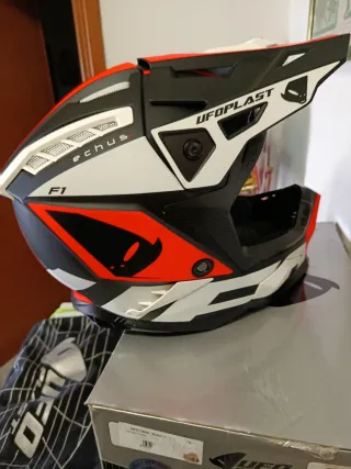 Casco UFO Plast MX/Enduro