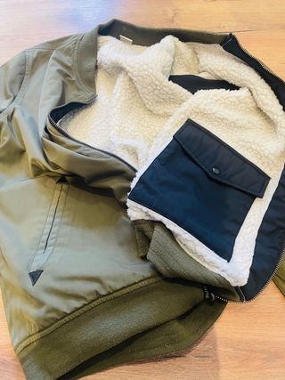 Cazadora Bomber Vans Verde Forro Borreguito