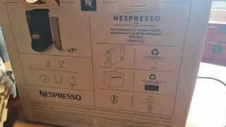 Cafetera Nespresso Essenza Mini Negra