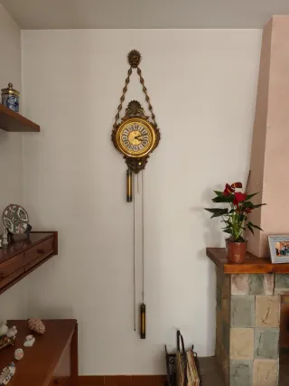 Reloj antiguo Lafuente de pared en bronce