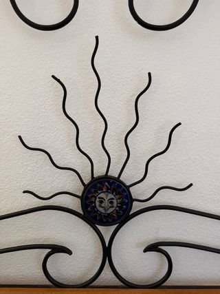 Cabecero de Madera Maciza y Hierro Forjado