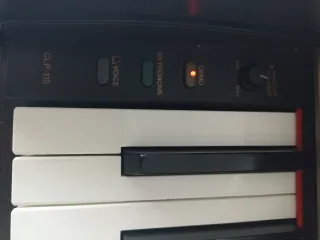 Yamaha Clavinova CLP115 Piano Digital