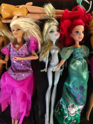 Lote de Muñecas Variadas