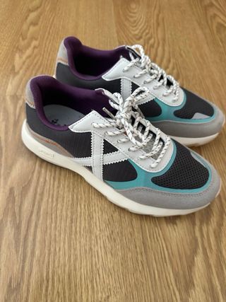 Zapatillas Munich Talla 37 Gris y Morado