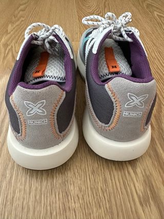 Zapatillas Munich Talla 37 Gris y Morado