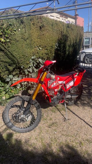 Beta 350RR Enduro Moto