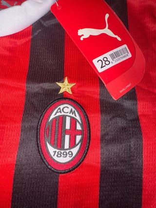Conjunto niño AC Milan  Talla 28