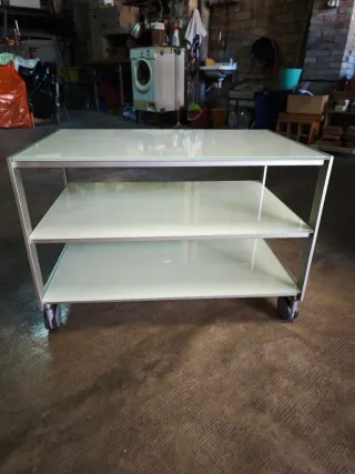 Mesa auxiliar 3 baldas con ruedas