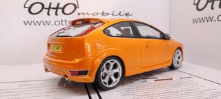 Ford Focus ST mk2 Naranja 1/18 Otto