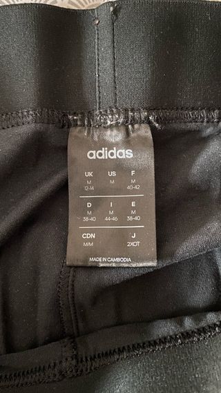 Mallas Adidas Negras con Rayas Blancas