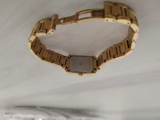 Reloj Lotus señora dorado