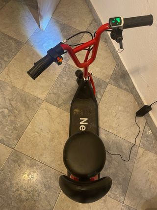 Patinete Eléctrico Neon 500W con Asiento