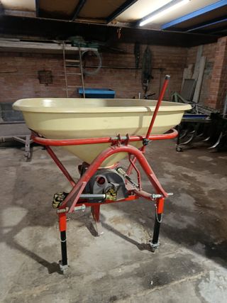 Abonadora Vicon 200 kg