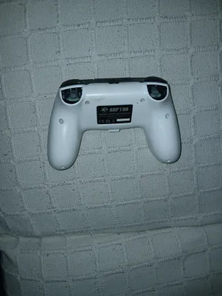 3 Mandos PS4 Raptor
