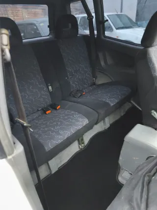 Nissan Terrano II 2000