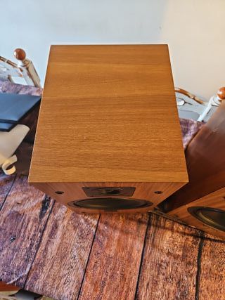 Altavoces KEF C60 Marrones