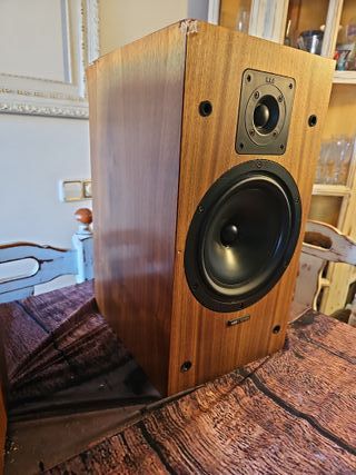 Altavoces KEF C60 Marrones