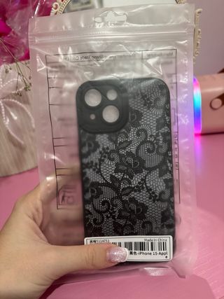 Funda iPhone 15 Negra Encaje