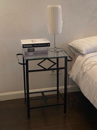 Mesa auxiliar antigua hierro . Urge por mudanza