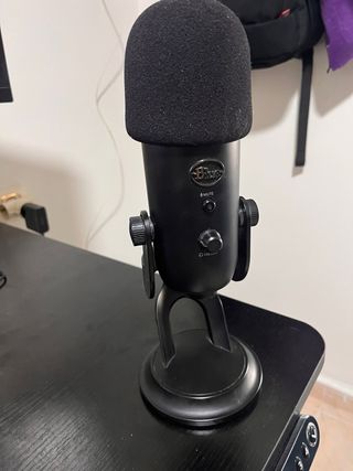 Micrófono Blue Yeti + espuma + Brazo + cable USB