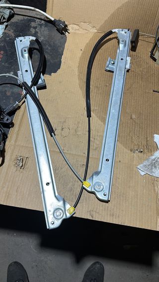 Motor limpiaparabrisas y elevalunas MB vito w 639