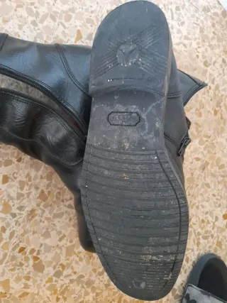 Botas de cuero negras con forro