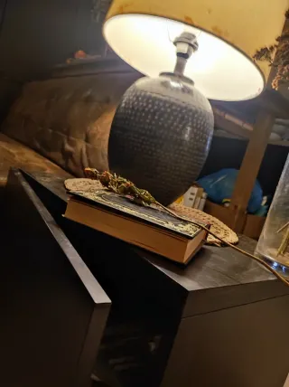 Módulo contenedor laminado en color wengue Ikea