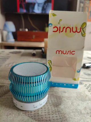 Altavoz de viaje - Conexión bluetooth a móvil/PC