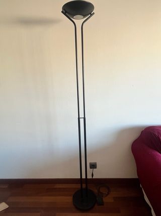 Lámpara de pie vintage metal negro