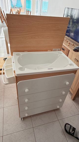 Mueble bañera bebé MICUNA