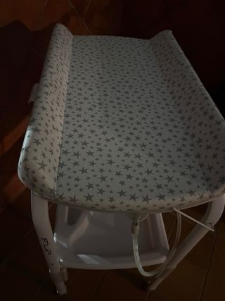 Bañera cambiador para bebé FLIP  Muy buen estado