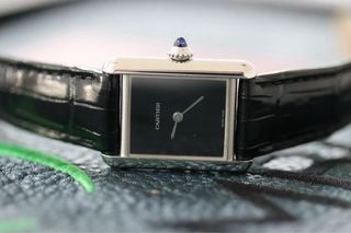 Reloj Cartier Tank Must Negro