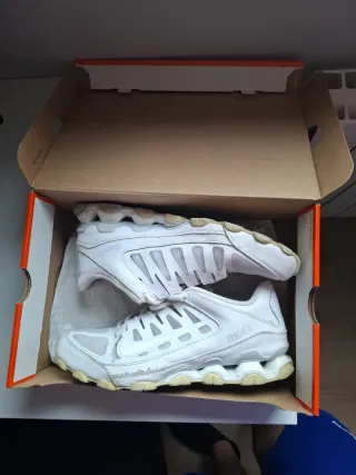 Nike Reax Beige/Blanco Talla 44