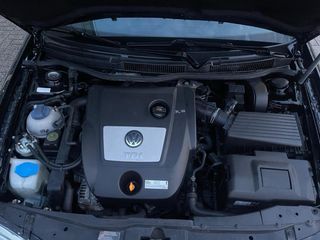 Volkswagen Golf 2003