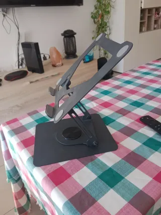 Soporte ajustable para portátil