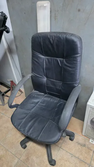 Silla de escritorio negra