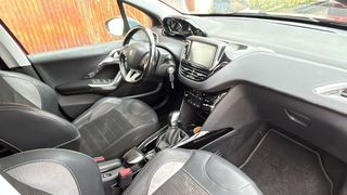 Peugeot 2008 Allure 1.6 BlueHDi 73KW (100CV)